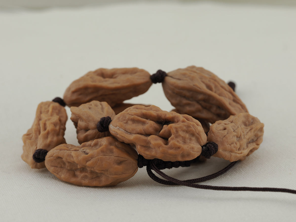 Songshan Toad Head Bead Bracelet — 10.0 mm (Song Shan Ha Ma Tou) — Coiled bracelet view — BD-00004