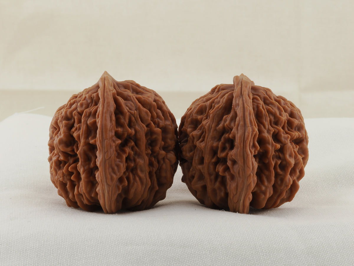 Four Towers walnut pair, 42 mm — WW-00010, view 4.