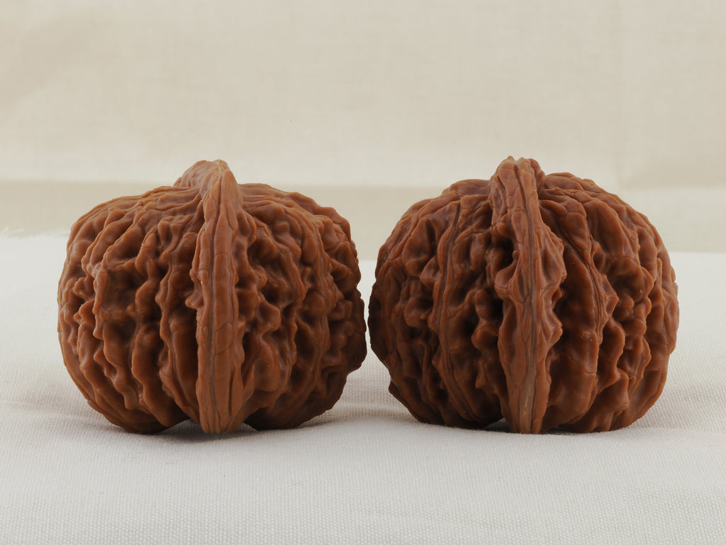 Four Towers walnut pair, 43 mm — WW-00011, view 4.