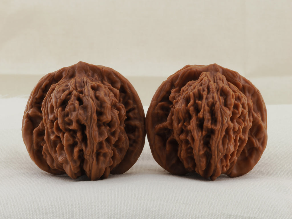 Four Towers walnut pair, 42 mm — WW-00012, view 3.