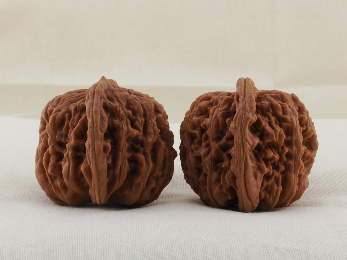 Four Towers walnut pair, 42 mm — WW-00013, view 2.