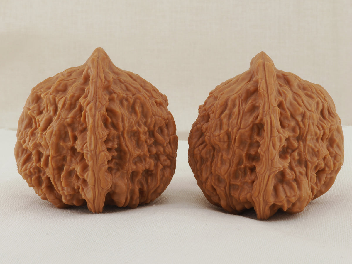Kuancheng Lion Head walnut pair, 40 mm — WW-00024, view 4.