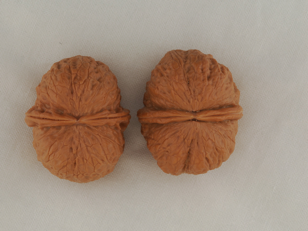 Iron Ingot walnut pair, 38 mm — WW-00029, view 5.