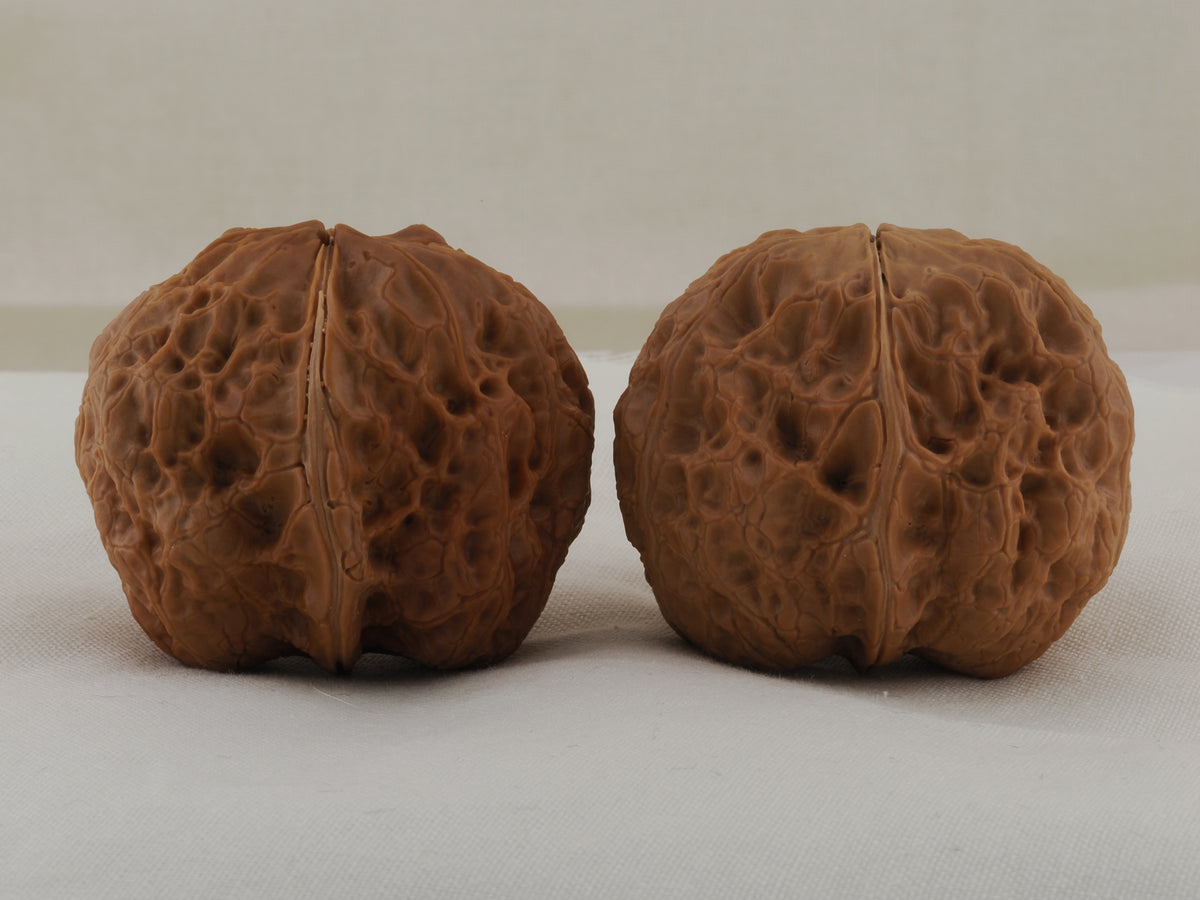 Iron Spinning Top walnut pair, 40 mm — WW-00031, view 5.