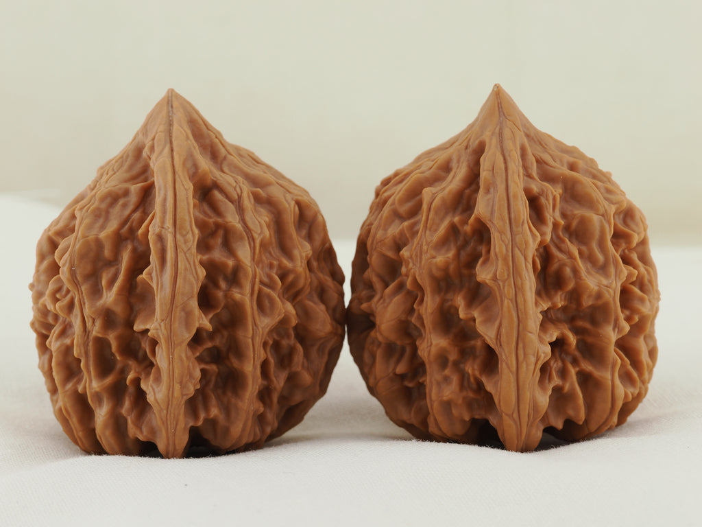 Chicken Heart Walnut Pair — 41.0 mm (Ji Xin) — Opposite side view — WW-00039